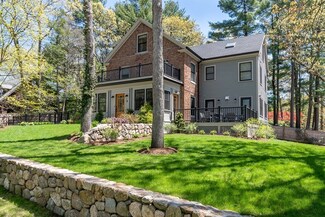 1 Crown Ridge Rd, Wellesley, MA 02482