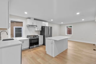 1546 Chapel St Unit 3, New Haven, CT 06511