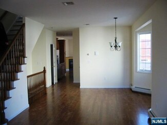 212 Cliff St Unit 2, Cliffside Park, NJ 07010