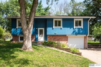3903 Ramblewood Dr, Elkhorn, NE 68022