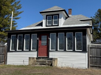 18 High St, Canaan, NH 03741