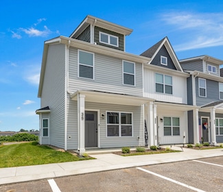 319 Front Ridge Cir, Clarksville, TN 37042