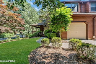 76 Pape Dr, Atlantic Highlands, NJ 07716