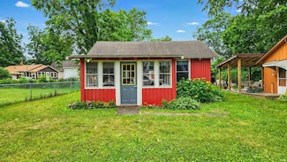 11128 Pottawatomie S, Walkerton, IN 46574