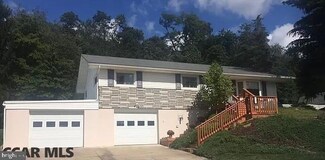 29 Cedar Dr, Lewistown, PA 17044