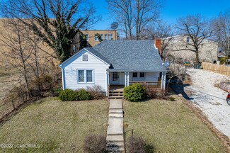 1009 Vine St, Fulton, MO 65251