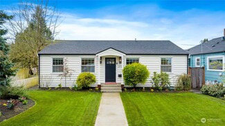 2735 57th Ave SW, Seattle, WA 98116
