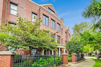2028 Valor Ct Unit 8, Glenview, IL 60026