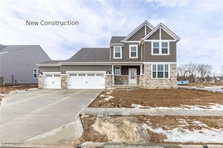 304 Arboretum Ct, Akron, OH 44333