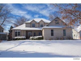 225 Windflower Bend, Dakota Dunes, SD 57049