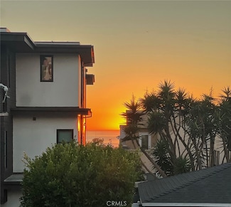 1002 5th St, Hermosa Beach, CA 90254