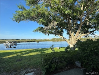 11568 W Bayshore Dr Unit 17, Crystal River, FL 34429