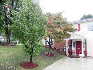 2397 W Longview Dr, Woodbridge, VA 22191