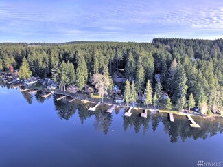 611 E Mason Lake Dr E, Grapeview, WA 98546