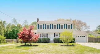 46 Frairy St, Medfield, MA 02052