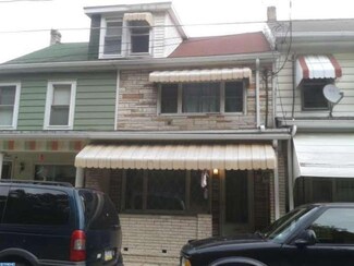 136 Water St, New Philadelphia, PA 17959