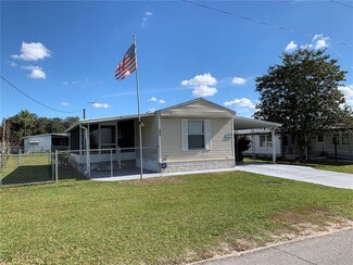 4800 Coral St, Zephyrhills, FL 33542