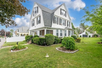 27 Edison St, Quincy, MA 02169