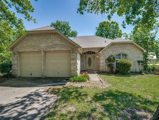 1000 Shoreline Dr, Quinlan, TX 75474
