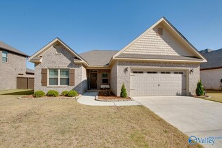 7497 Chaco St SE, Owens Cross Roads, AL 35763