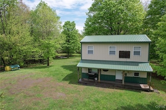 50 Apache Springs Rd, Lacona, NY 13083