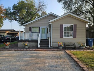 201 Clara St, Belleville, IL 62226