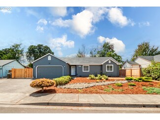 24882 Strike St, Veneta, OR 97487
