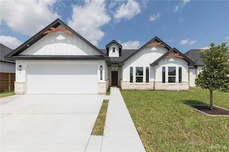 1027 Broken Arrow Dr, Alamo, TX 78516