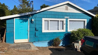 1264 NW Oceanview Dr, Newport, OR 97365