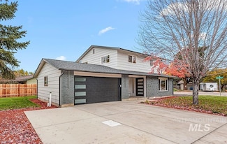670 S Berwick Dr, Boise, ID 83706
