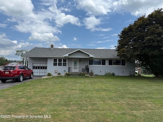 166 Silver Maple Dr, Scott Township, PA 18411