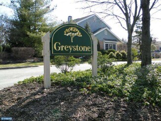 65 Shelbourne Ct, Chesterbrook, PA 19087