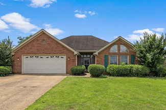 204 E Pershing Ave, Muscle Shoals, AL 35661