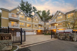 130 Post Rd W Unit Penthouse, Westport, CT 06880