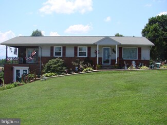 9 Woodland Park Dr, Luray, VA 22835