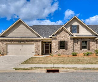 135 Whirlaway Ct, Greenwood, SC 29649