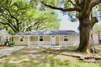 1232 Hawthorne Cir, Hanahan, SC 29410