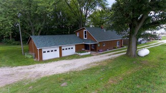 68761 Railroad St, New Paris, IN 46553