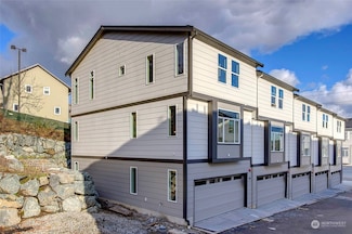 6726 NE 187th St Unit C105, Kenmore, WA 98028