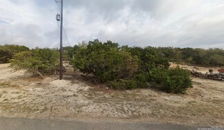 434 Scenic Hills Dr, Canyon Lake, TX 78133