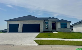 5430 N 212th Ave, Elkhorn, NE 68022