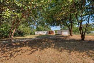 7402 Oak Dr, Edmond, OK 73034