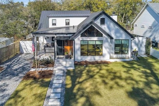 159 Pinecrest Ln, Fairhope, AL 36532