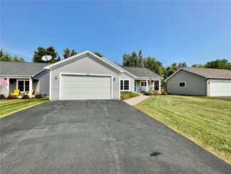 109 Beehler Ln Unit B, Hamlin, NY 14464