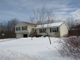 8 Meadow Ln, Enfield, NH 03748