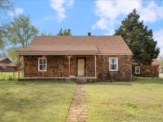 4203 Tuxedo Blvd, Bartlesville, OK 74006