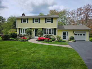27 Harvey Ln, Westborough, MA 01581