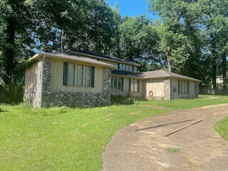 2403 Forrest Park Dr, Arkadelphia, AR 71923