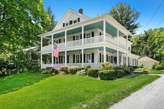 36 South St, Grafton, MA 01519