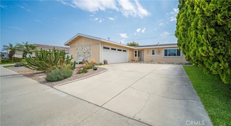 12392 Lamplighter St, Garden Grove, CA 92845
